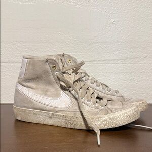 Nike High-Top Canvas Sneakers in Off-White and Light Beige